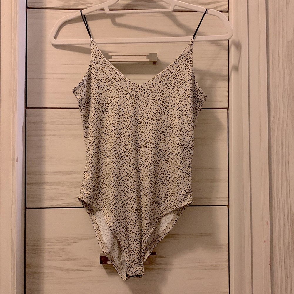 Cheetah print fitted bodysuit